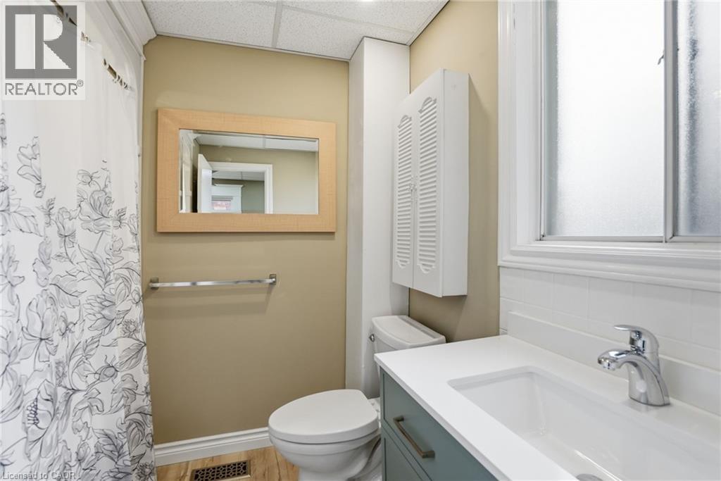 53 Chatham Street, Brantford, Ontario  N3T 2N8 - Photo 12 - 40817547