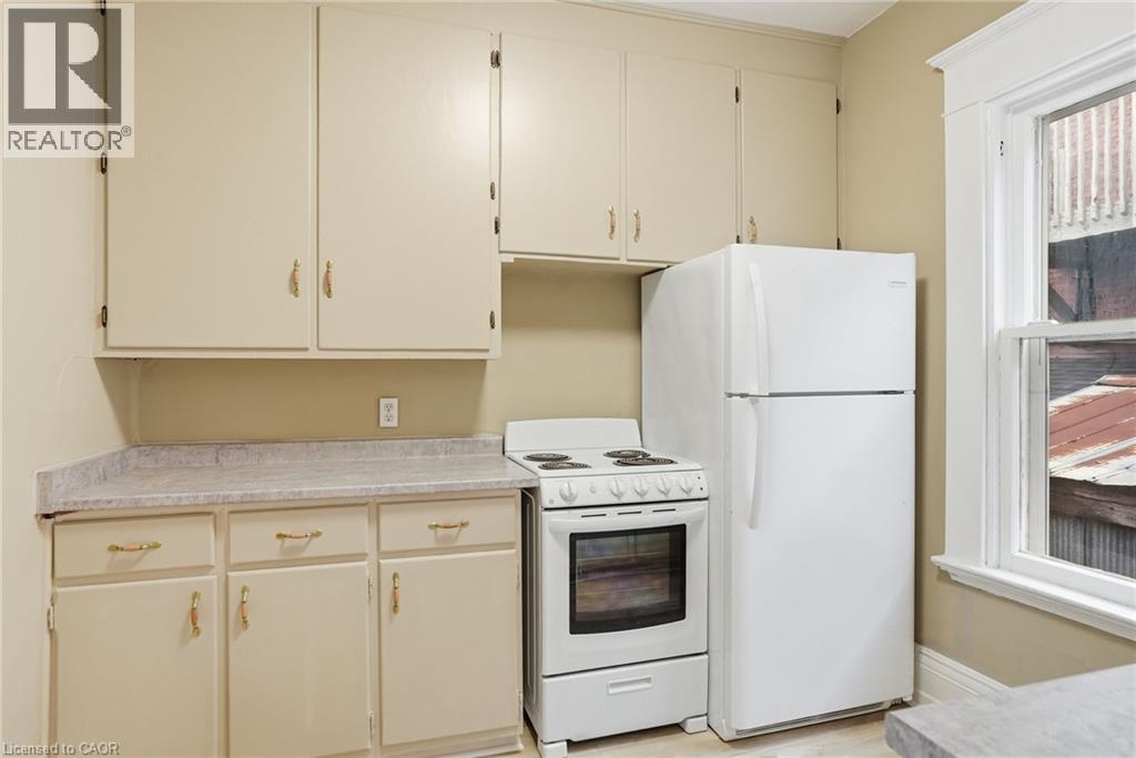 53 Chatham Street, Brantford, Ontario  N3T 2N8 - Photo 7 - 40817547