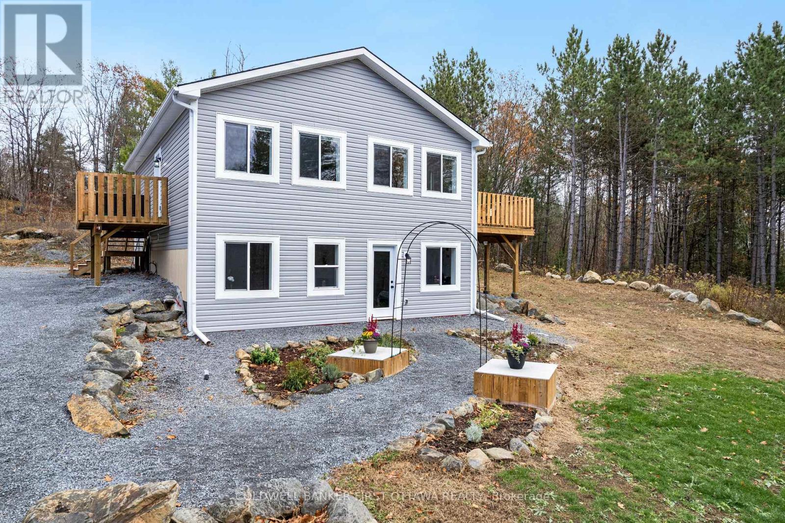 946 French Line Road, Lanark Highlands, Ontario  K0G 1K0 - Photo 2 - X12925158