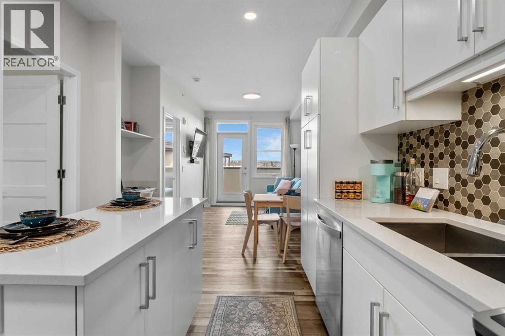 2410, 80 Greenbriar Place NW, Calgary, Alberta  T3B 6J4 - Photo 8 - A2298866