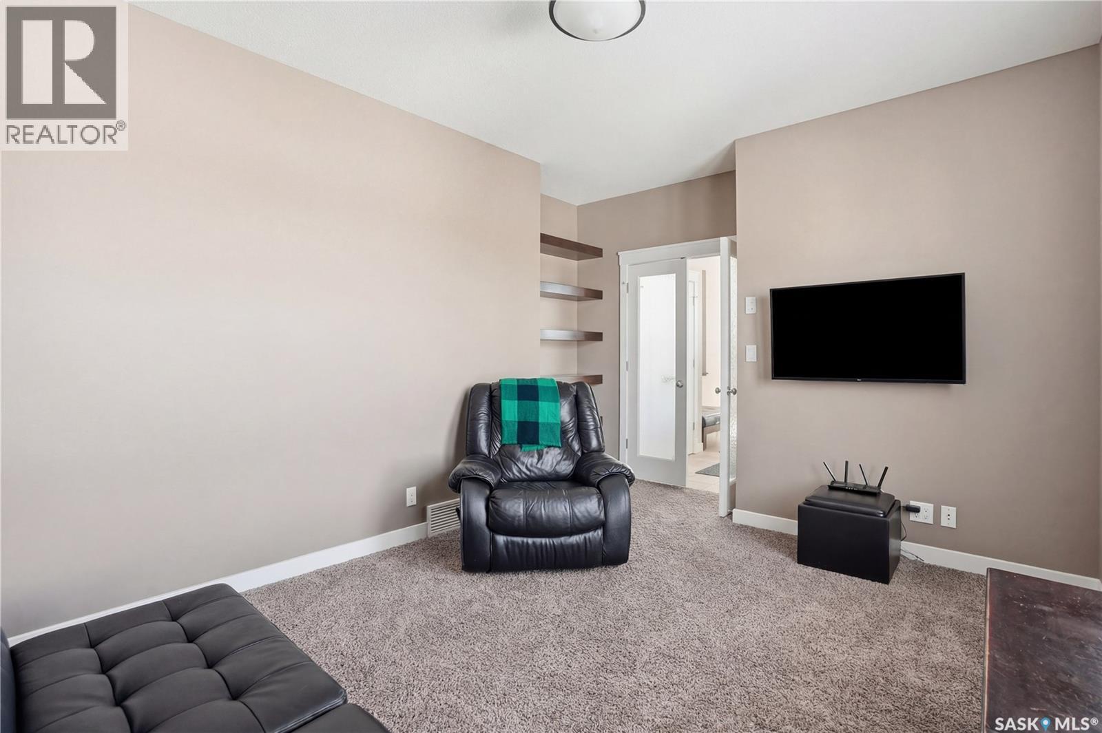 3229 18th Avenue, Regina, Saskatchewan  S4T 1W9 - Photo 6 - SK031856