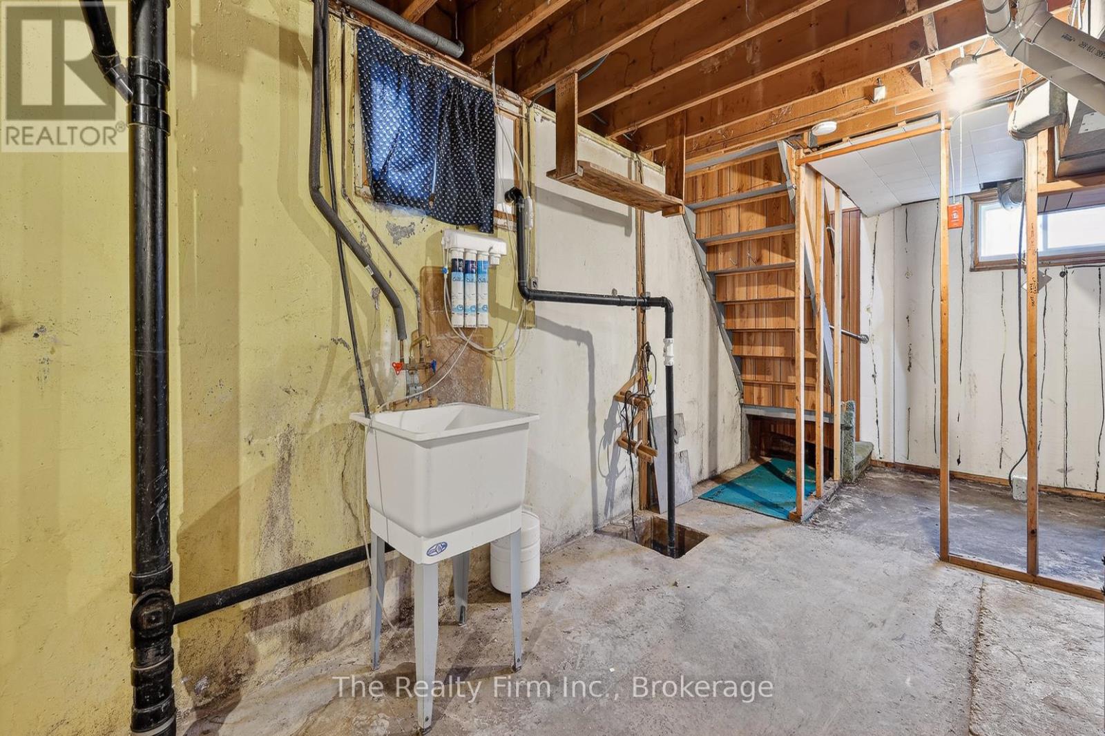 10 Chisholm Drive, Ingersoll, Ontario  N5C 2C4 - Photo 29 - X12944990