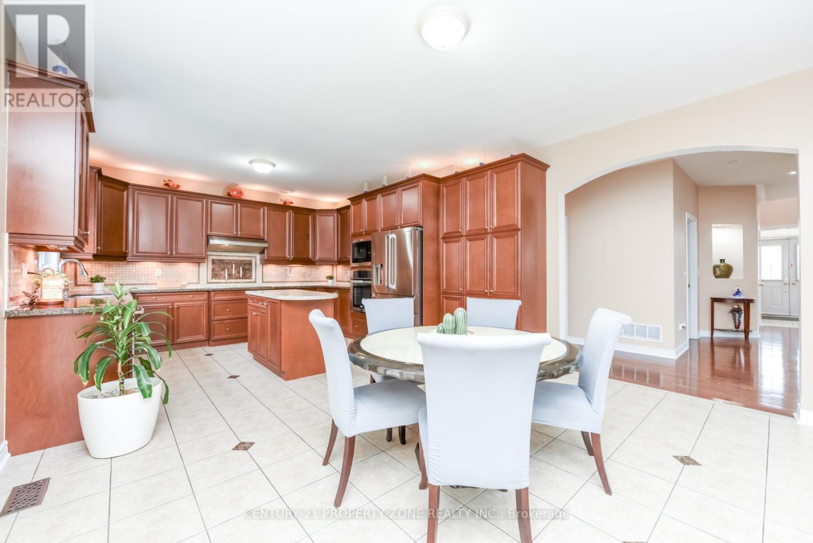 24 Jacksonville Drive, Brampton (Vales Of Castlemore), Ontario  L6P 2Z3 - Photo 15 - W12948218