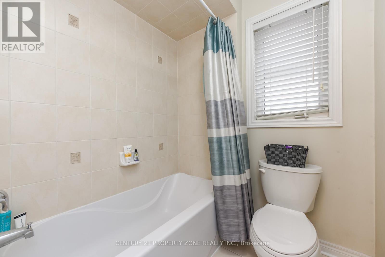 24 Jacksonville Drive, Brampton (Vales Of Castlemore), Ontario  L6P 2Z3 - Photo 32 - W12948218