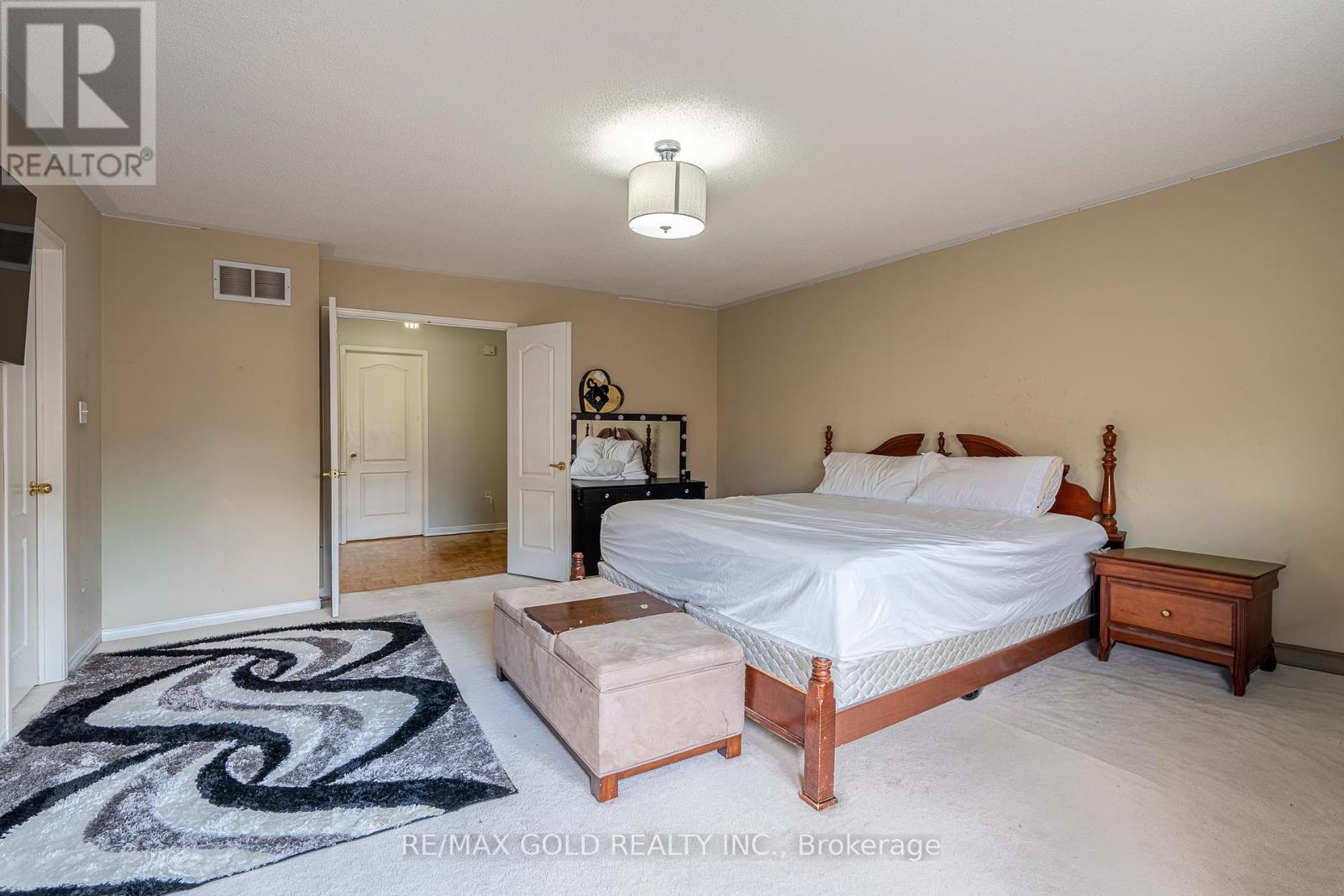 10 Sugarcane Avenue, Brampton, Ontario  L6R 3C8 - Photo 17 - W12953872