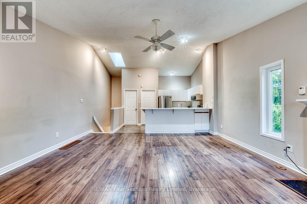 1 - 5 Harbour Street E, Collingwood, Ontario  L9Y 5C5 - Photo 22 - S12956994