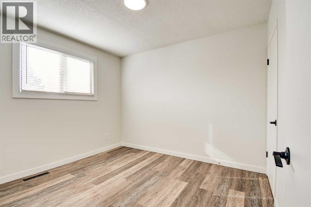 514 Terrace Park, Red Deer, Alberta  T4N 1V8 - Photo 9 - A2288978