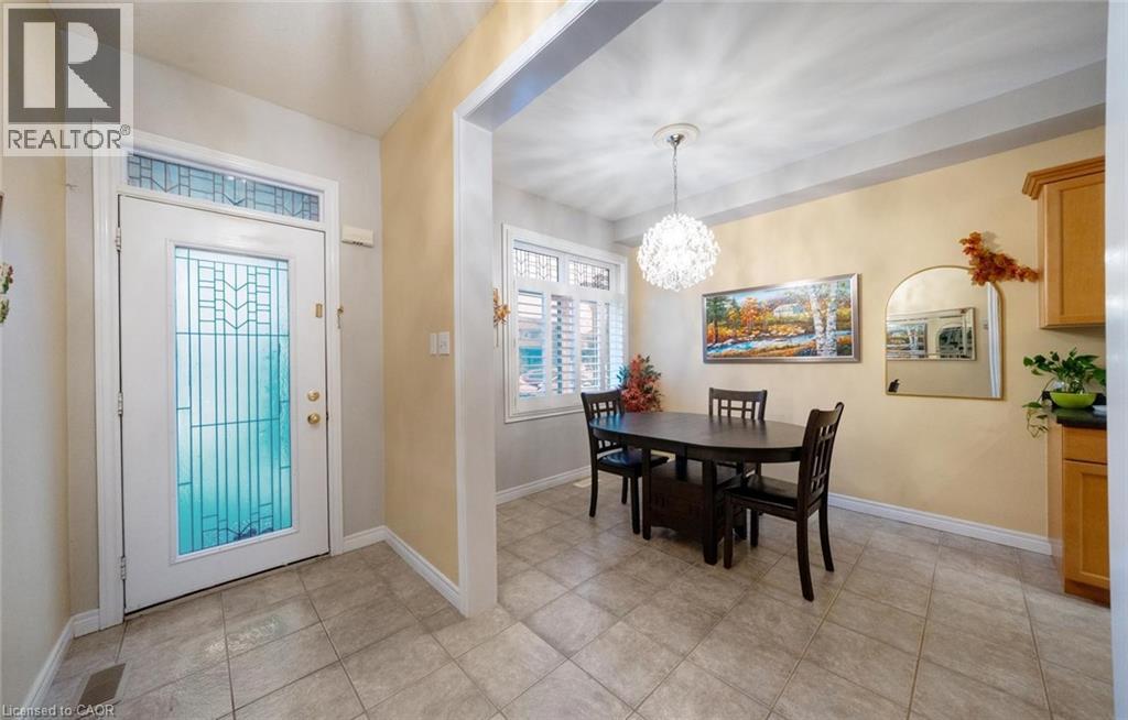 30 Conrad Place, Grimsby, Ontario  L3M 5S5 - Photo 9 - 40817310