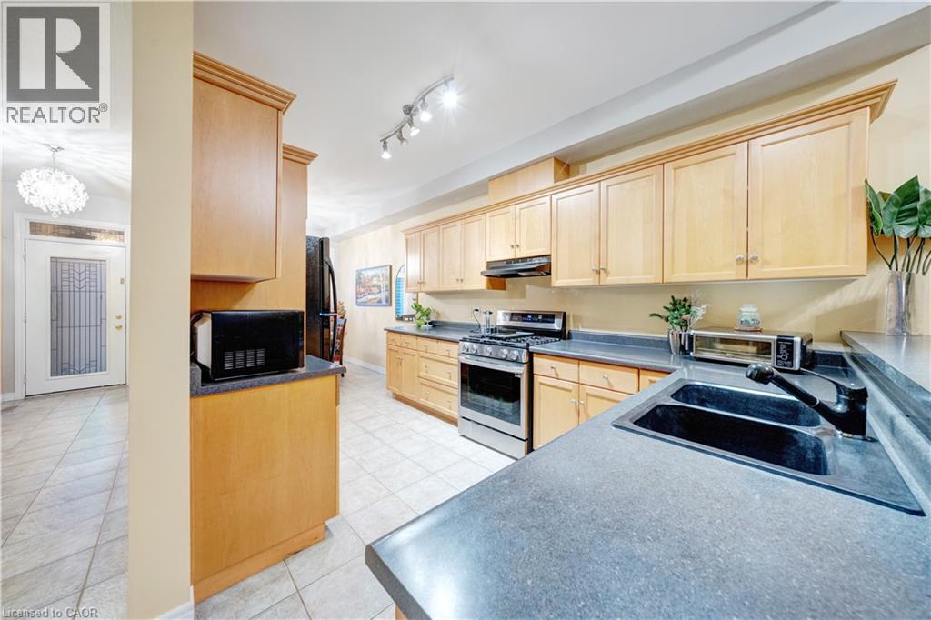 30 Conrad Place, Grimsby, Ontario  L3M 5S5 - Photo 13 - 40817310