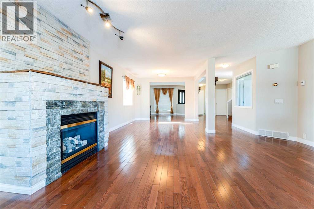 343 Millview Bay SW, Calgary, Alberta  T2Y 3Y1 - Photo 9 - A2295934