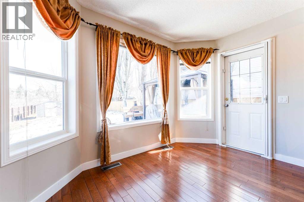 343 Millview Bay SW, Calgary, Alberta  T2Y 3Y1 - Photo 10 - A2295934