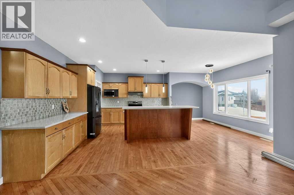 171 East Lakeview Court E, Chestermere, Alberta  T1X 1W2 - Photo 12 - A2296411