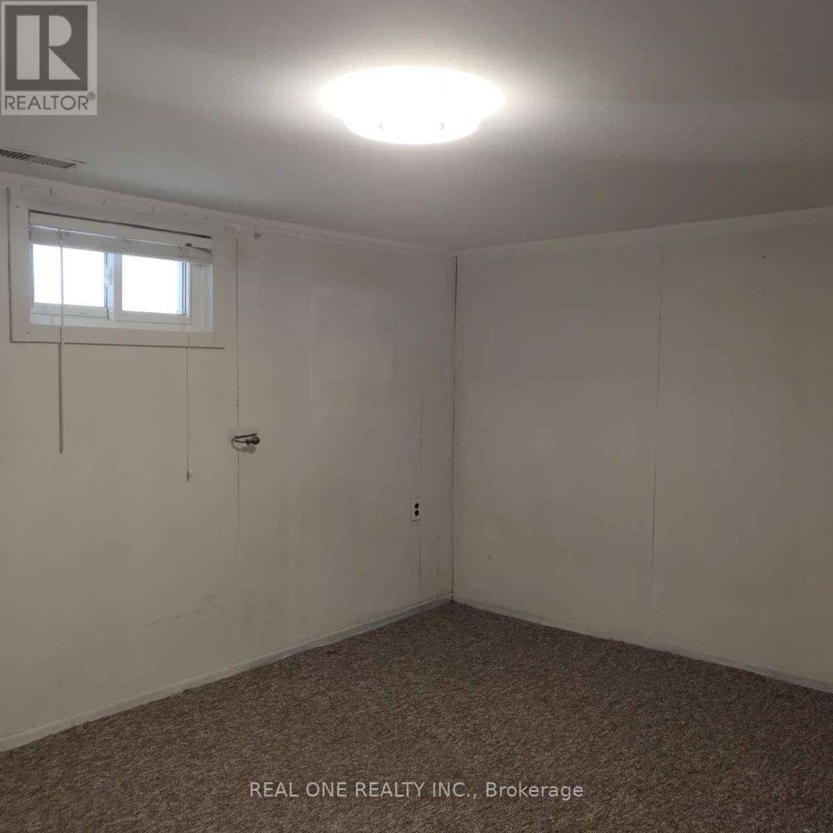 Lower - 3 Glentworth Road, Toronto, Ontario  M2J 2E4 - Photo 4 - C12956976