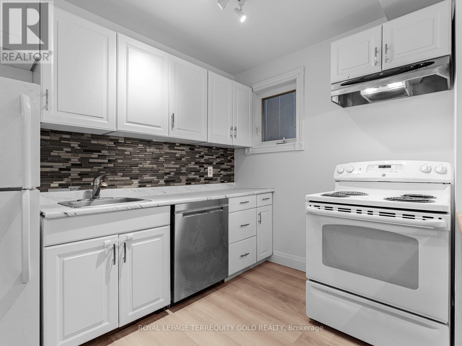 2 - 41 Summerhill Avenue, Toronto, Ontario  M4T 1A9 - Photo 15 - C12957012