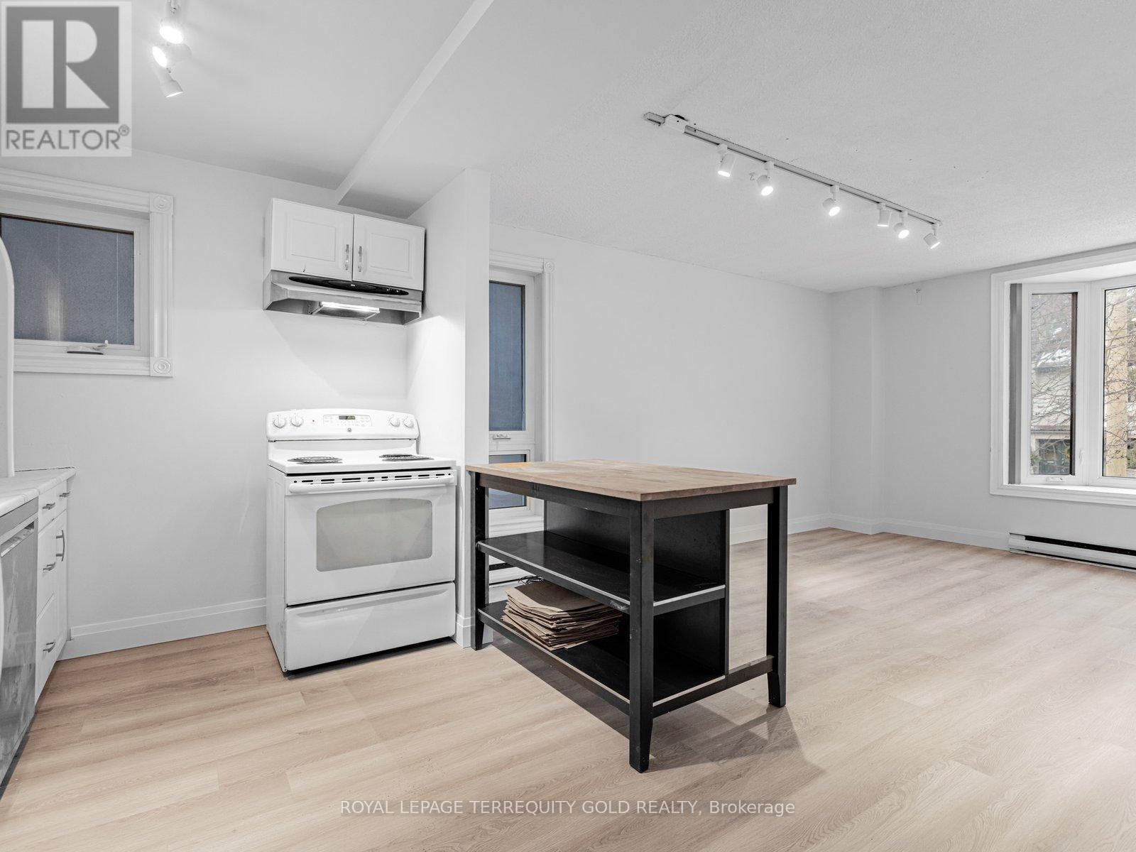 2 - 41 Summerhill Avenue, Toronto, Ontario  M4T 1A9 - Photo 16 - C12957012