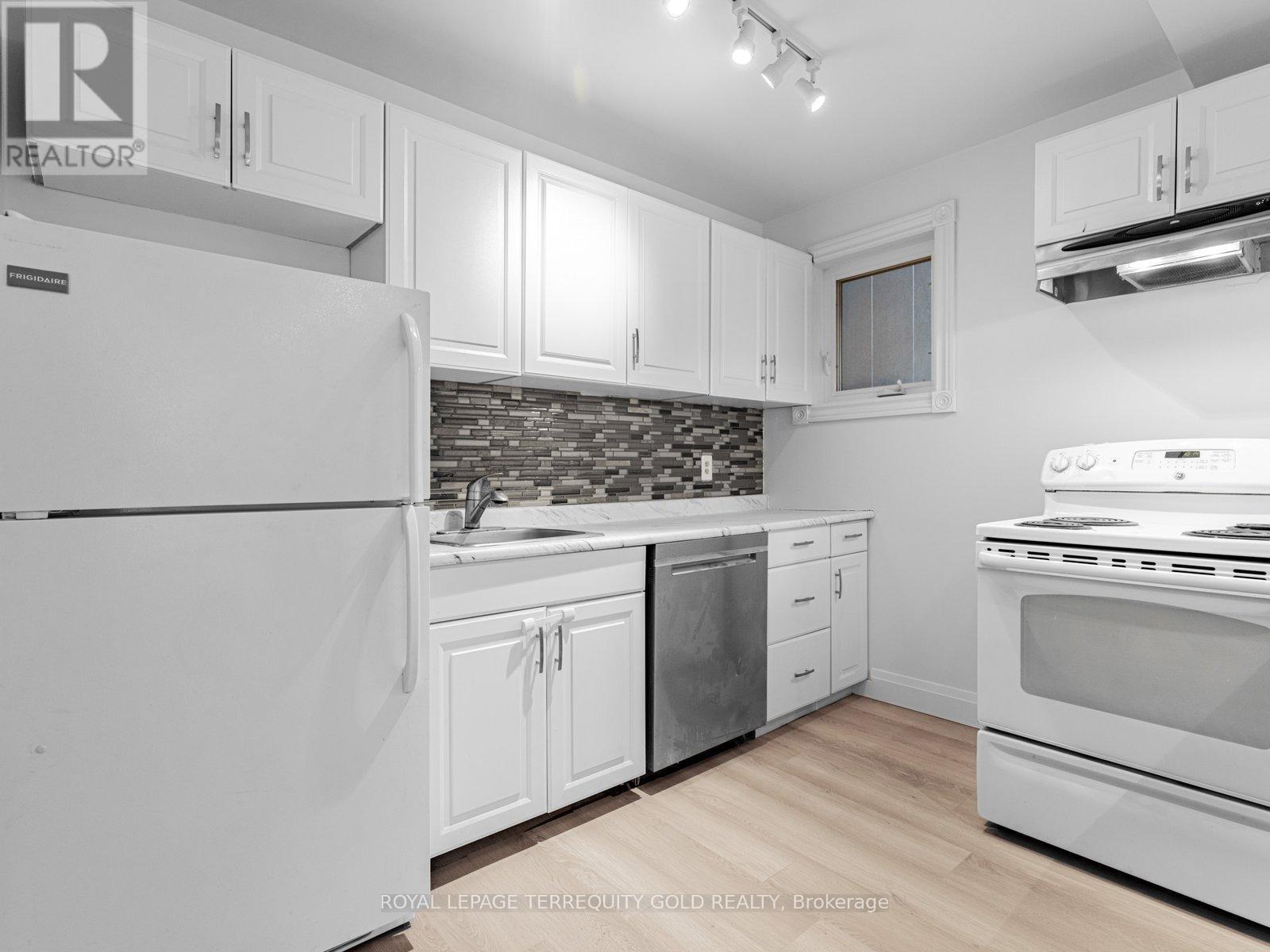 2 - 41 Summerhill Avenue, Toronto, Ontario  M4T 1A9 - Photo 17 - C12957012