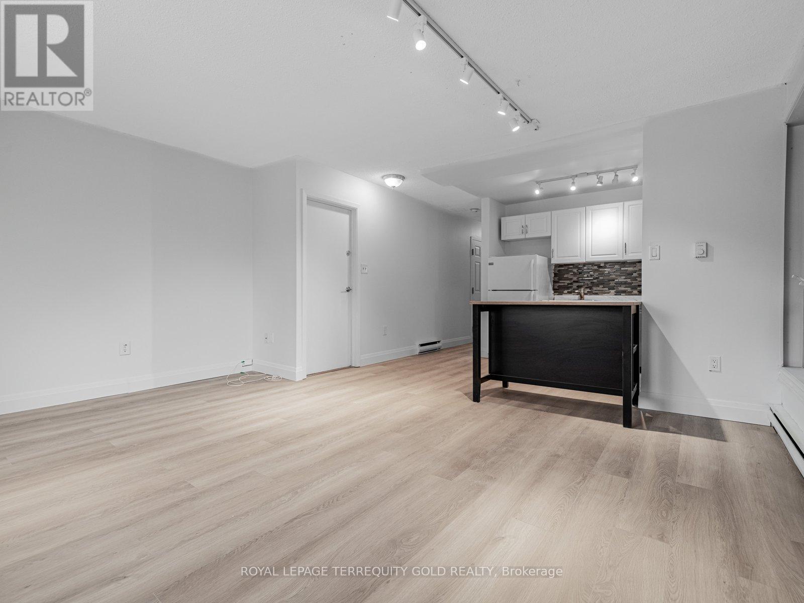 2 - 41 Summerhill Avenue, Toronto, Ontario  M4T 1A9 - Photo 7 - C12957012