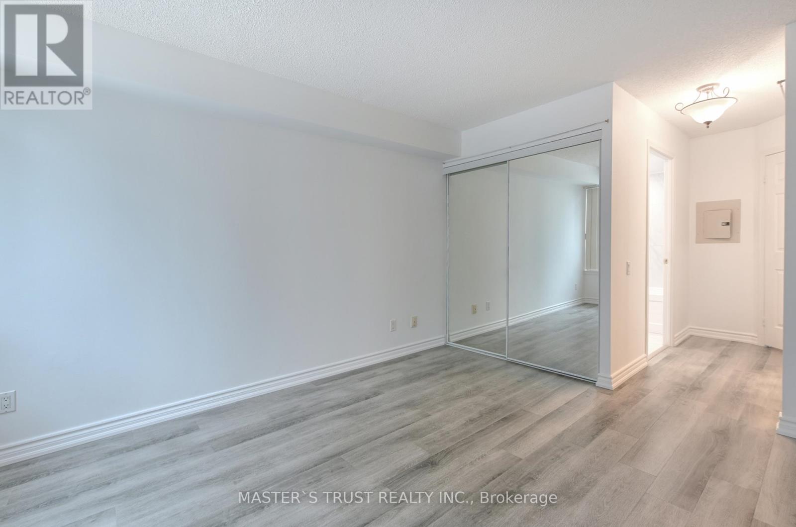 706 - 8 Hillcrest Avenue, Toronto (Willowdale East), Ontario  M2N 6Y6 - Photo 14 - C12957032