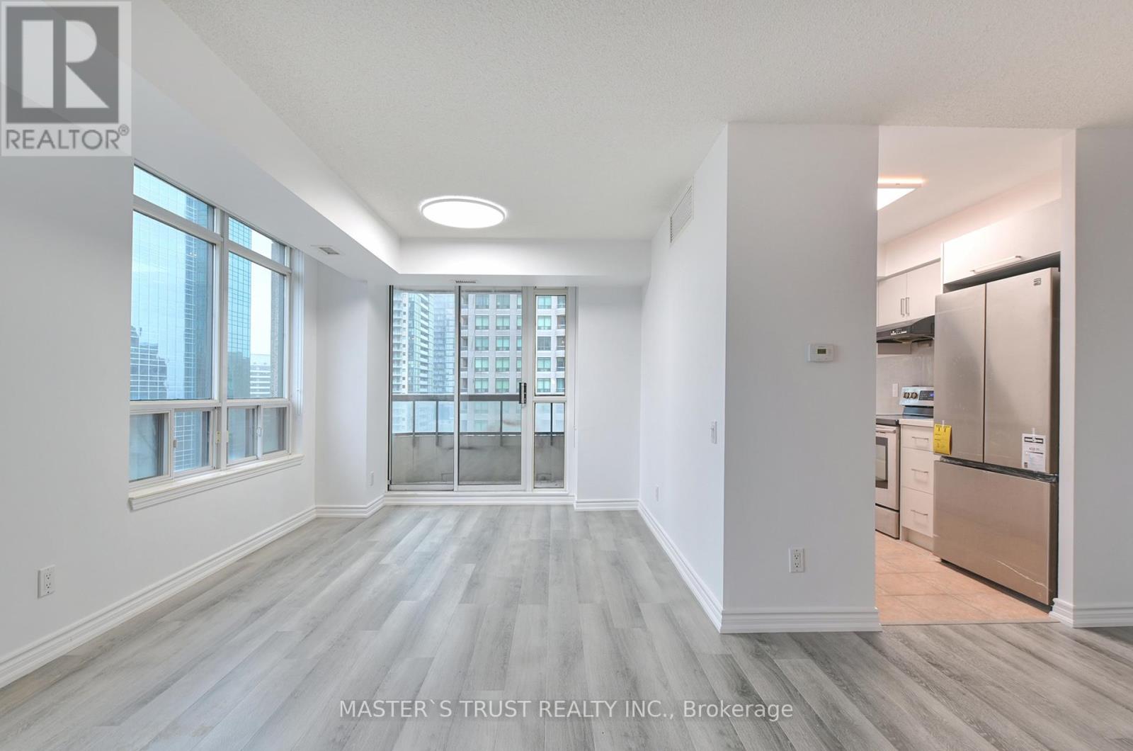 706 - 8 Hillcrest Avenue, Toronto (Willowdale East), Ontario  M2N 6Y6 - Photo 6 - C12957032