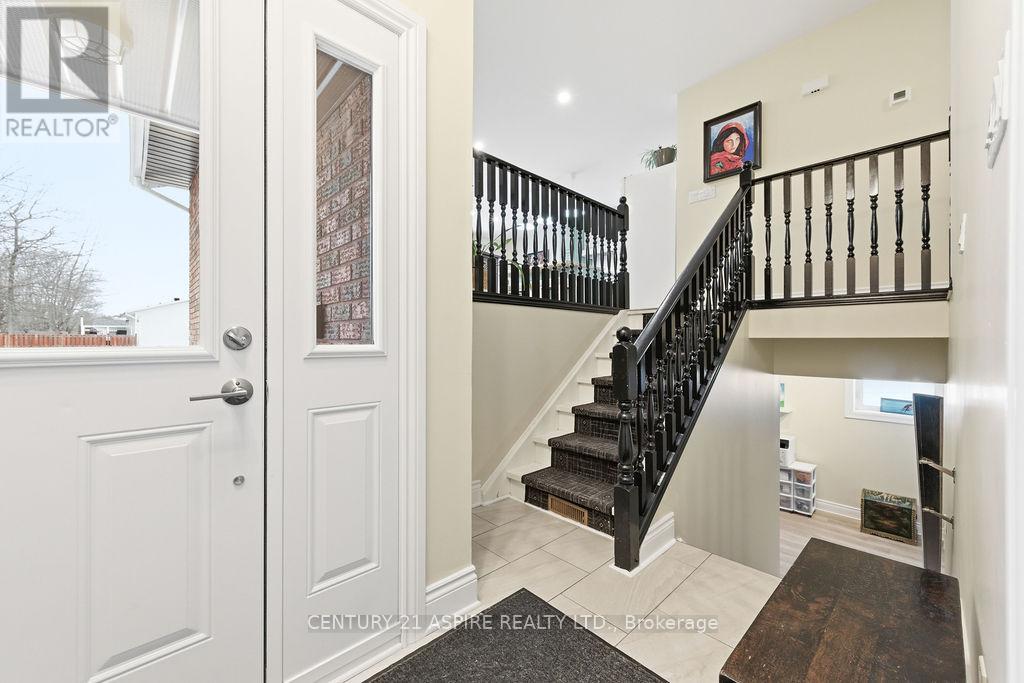 3 Irma Street, Petawawa, Ontario  K8H 3M5 - Photo 3 - X12956974