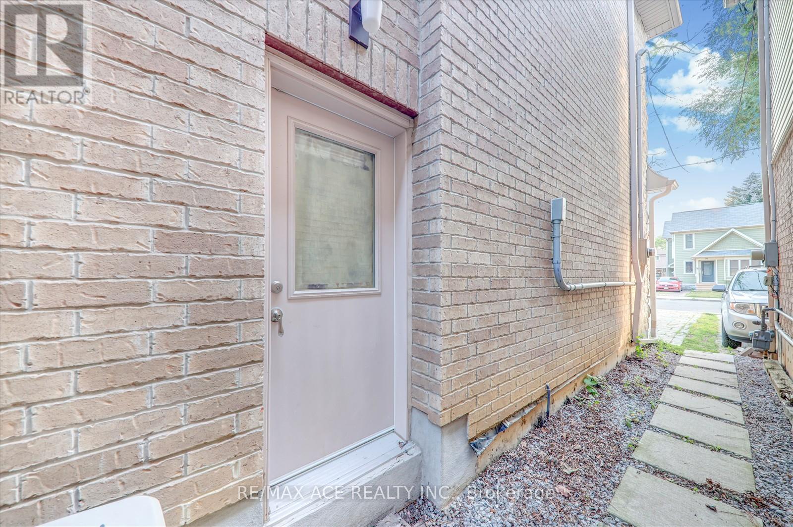 71 Lillington Avenue, Toronto, Ontario  M1N 3K6 - Photo 36 - E12956966