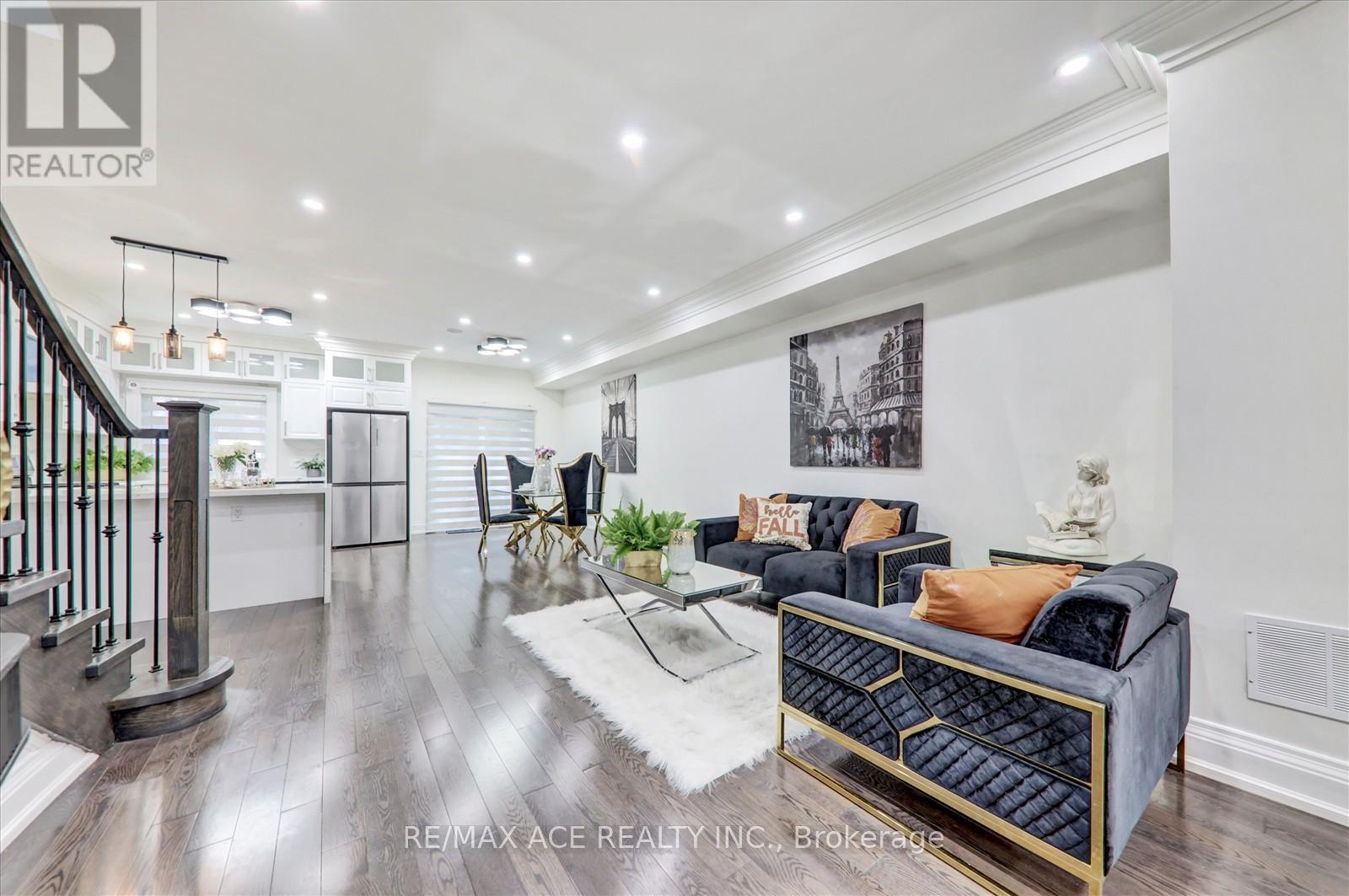 71 Lillington Avenue, Toronto, Ontario  M1N 3K6 - Photo 8 - E12956966