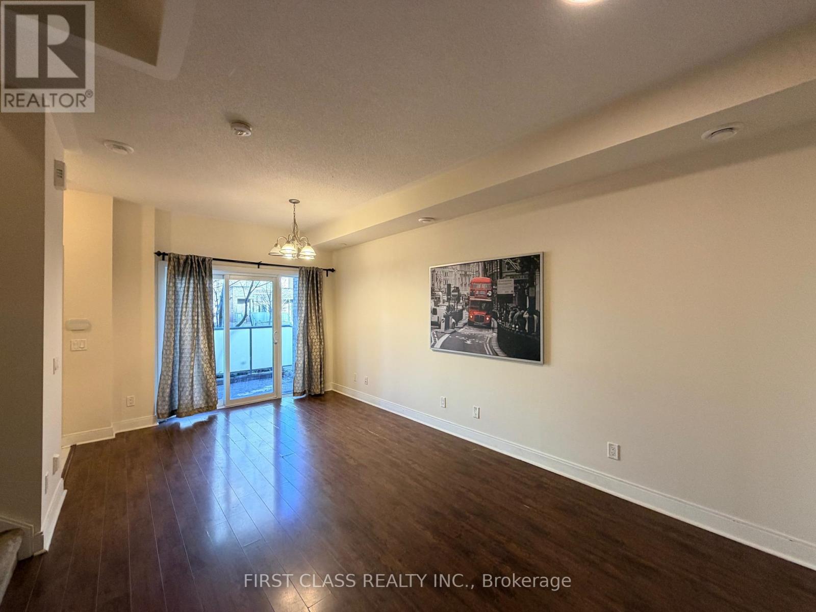 48 - 315 Village Green Square, Toronto, Ontario  M1S 0L2 - Photo 3 - E12956982