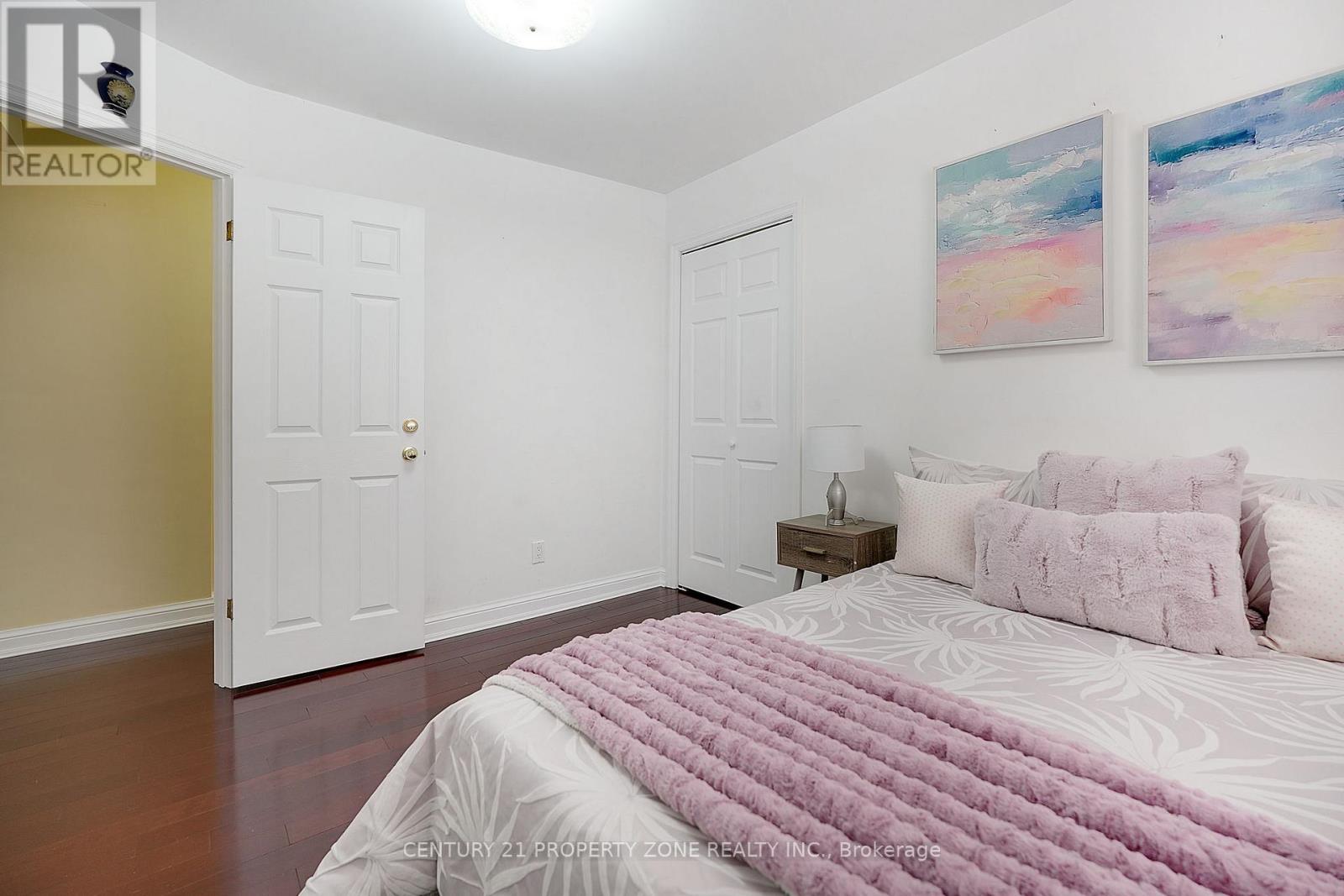 97 Sparkhall Avenue, Toronto, Ontario  M4K 1G7 - Photo 21 - E12957022