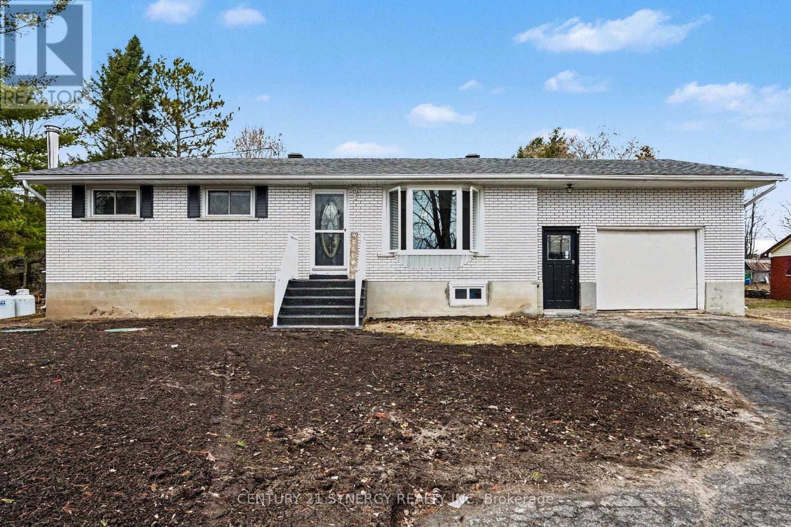 318 County Rd 16 Road, Elizabethtown-Kitley, Ontario  K0G 1G0 - Photo 2 - X12957002