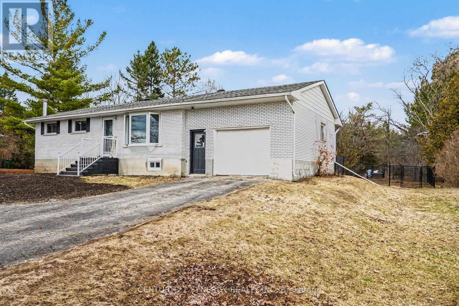 318 County Rd 16 Road, Elizabethtown-Kitley, Ontario  K0G 1G0 - Photo 3 - X12957002