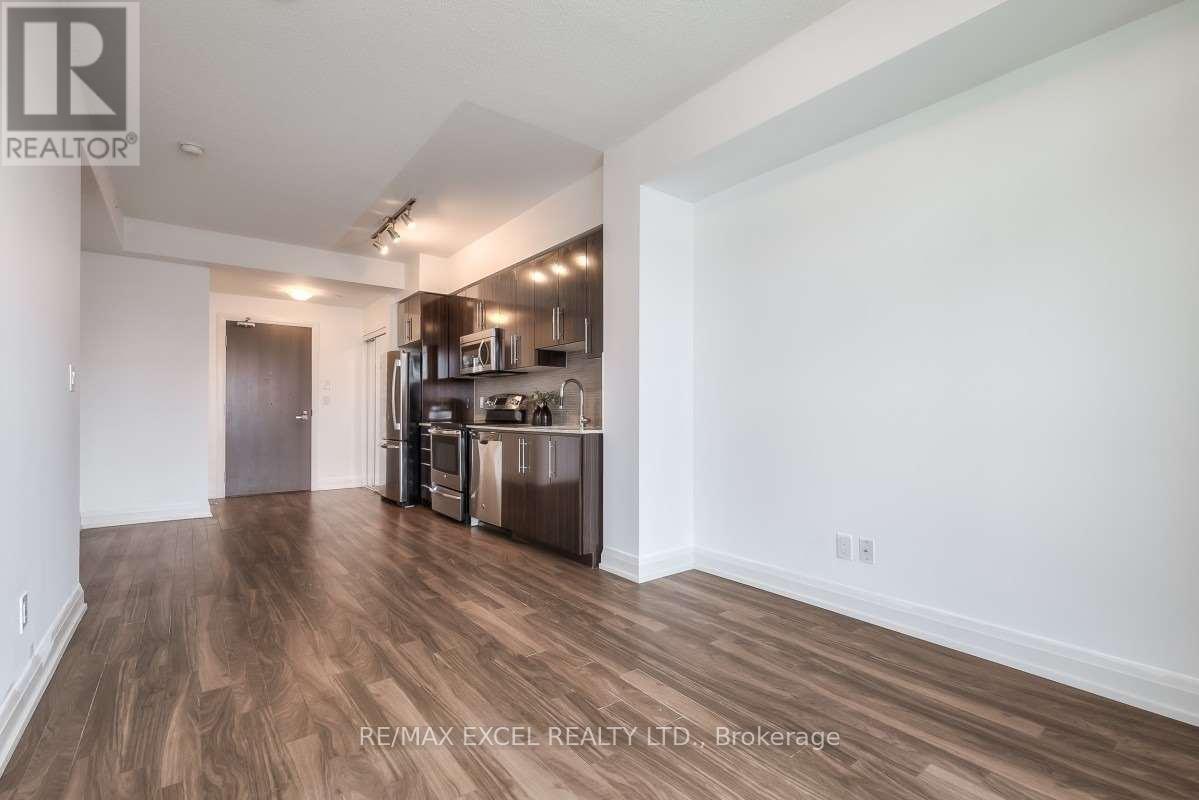 2029 - 7161 Yonge Street, Markham, Ontario  L3T 0C8 - Photo 5 - N12956948