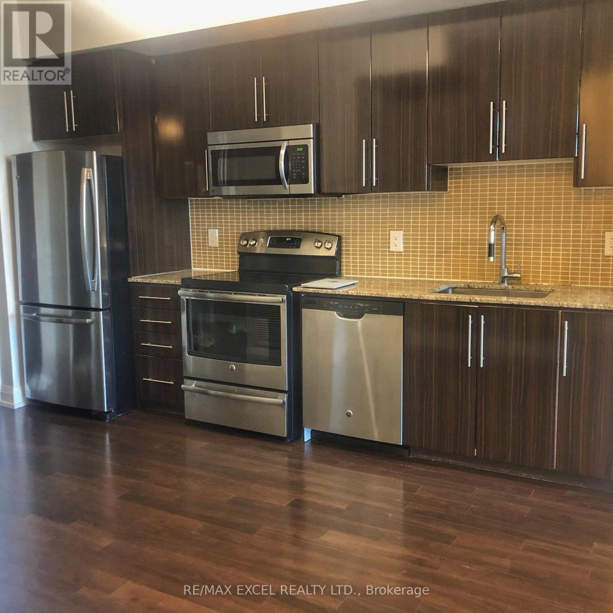 2029 - 7161 Yonge Street, Markham, Ontario  L3T 0C8 - Photo 6 - N12956948