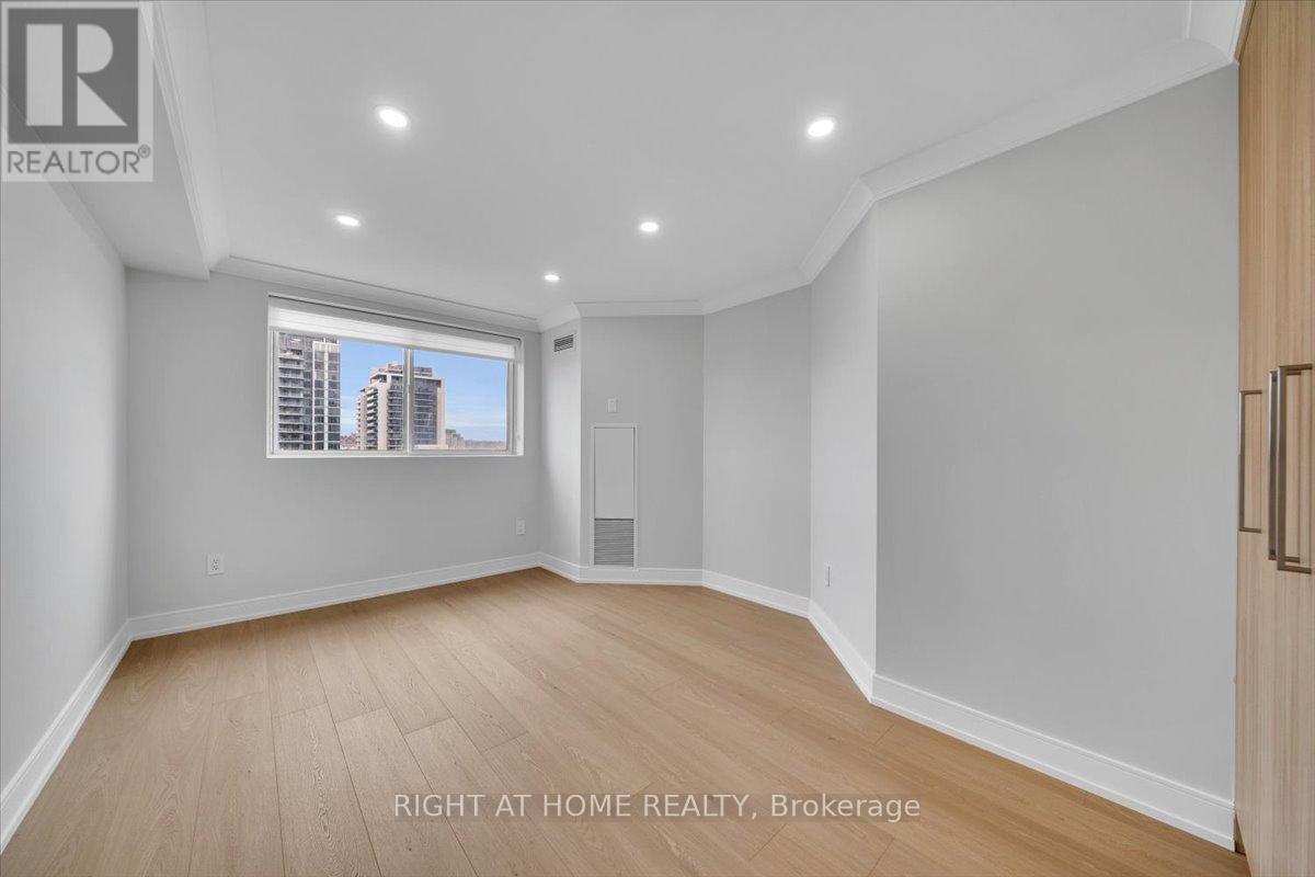 703 - 5 Weldrick Road W, Richmond Hill (North Richvale), Ontario  L4C 8S9 - Photo 21 - N12956958