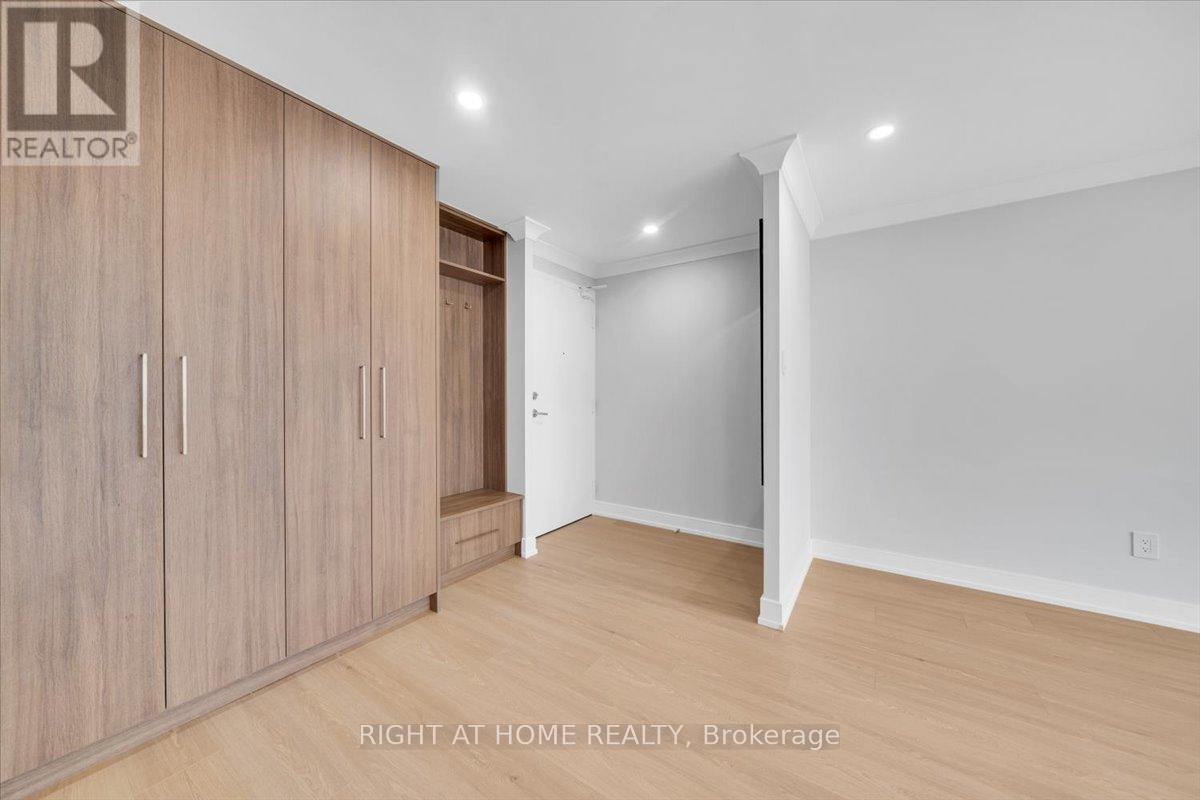 703 - 5 Weldrick Road W, Richmond Hill (North Richvale), Ontario  L4C 8S9 - Photo 27 - N12956958