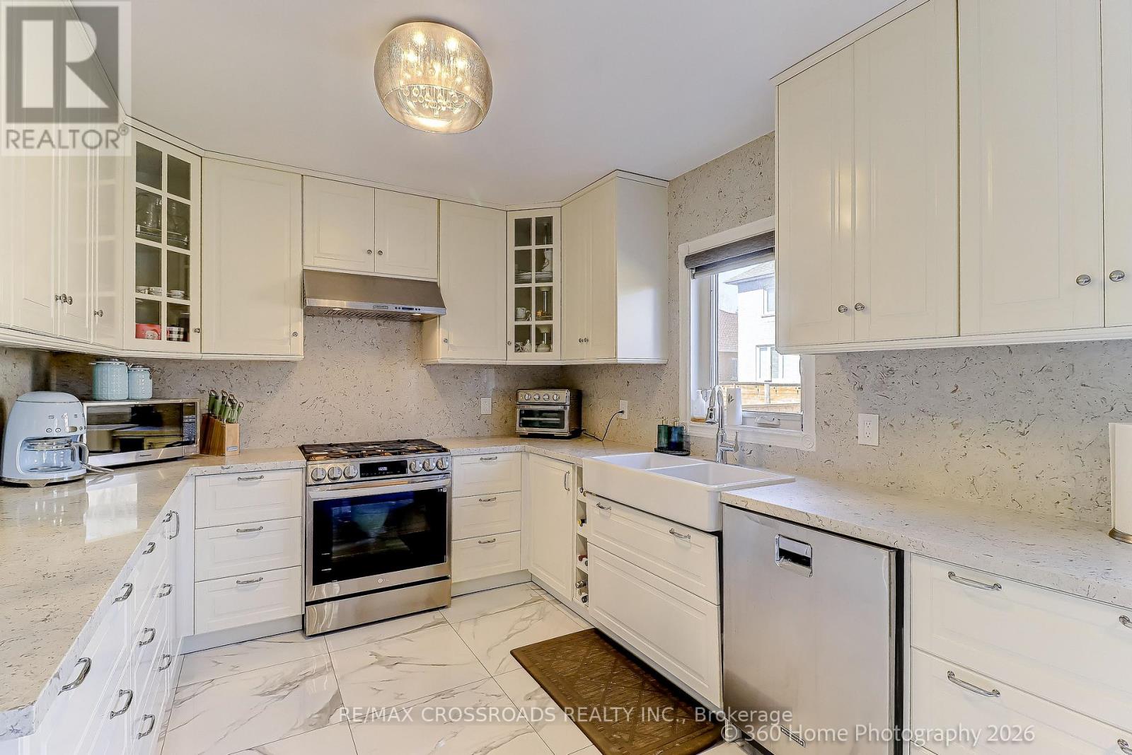 80 Lois Drive, Vaughan, Ontario  L4H 1H8 - Photo 11 - N12956990