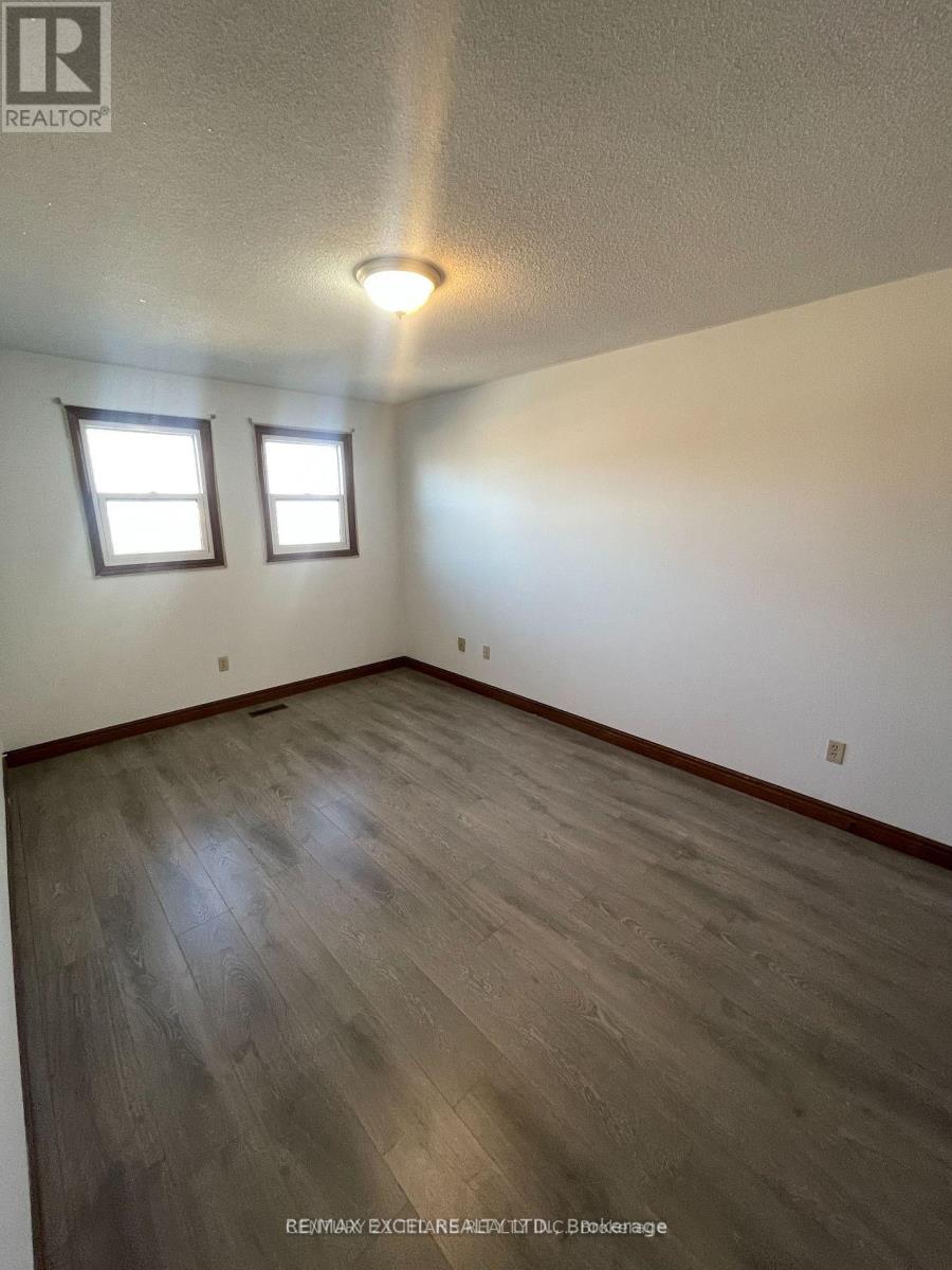 Main - 60 Normandy Crescent, Richmond Hill, Ontario  L4C 8L7 - Photo 14 - N12957046