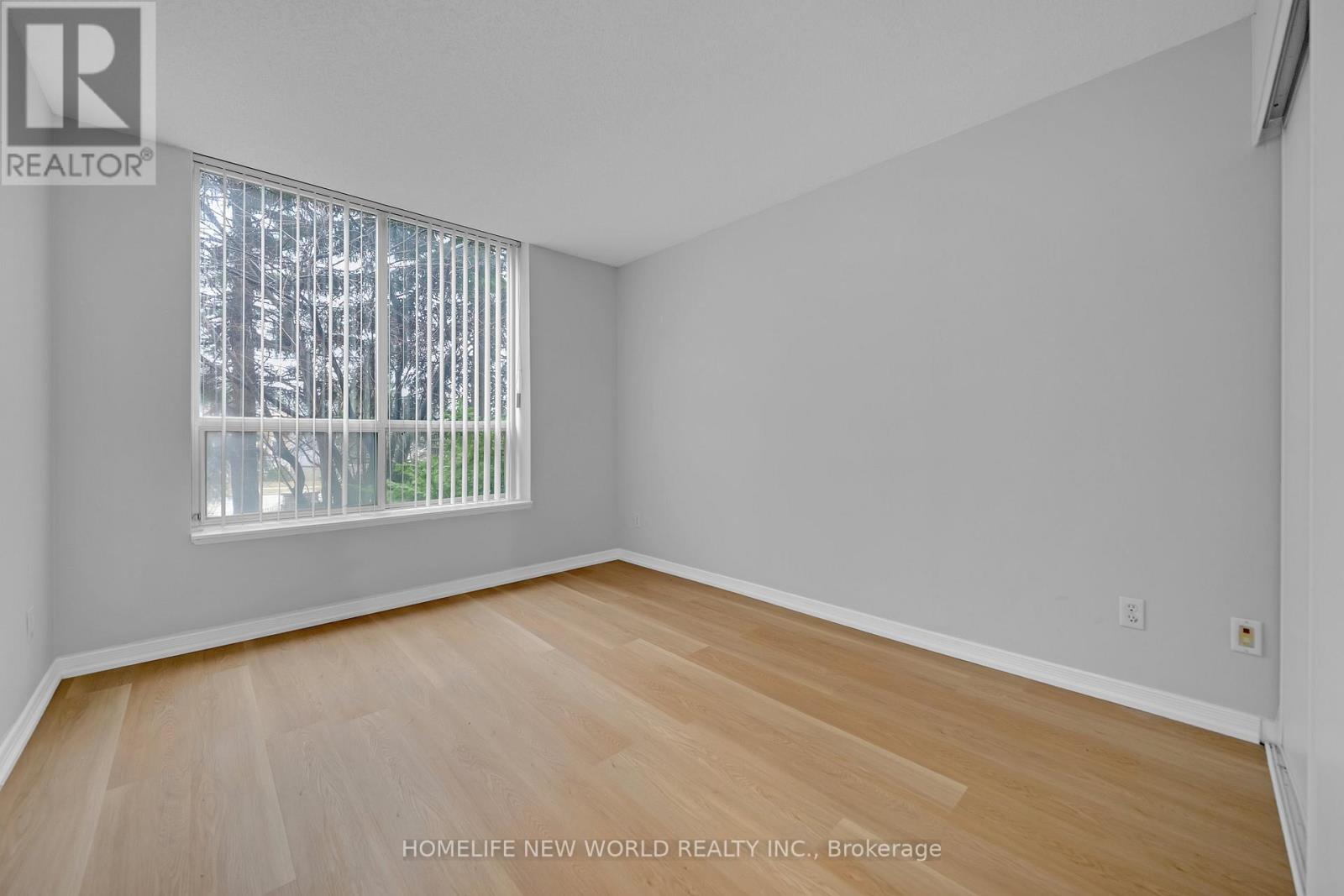 105 - 3 Ellesmere Street, Richmond Hill, Ontario L4B 4N2 - Photo 7 - N12914558