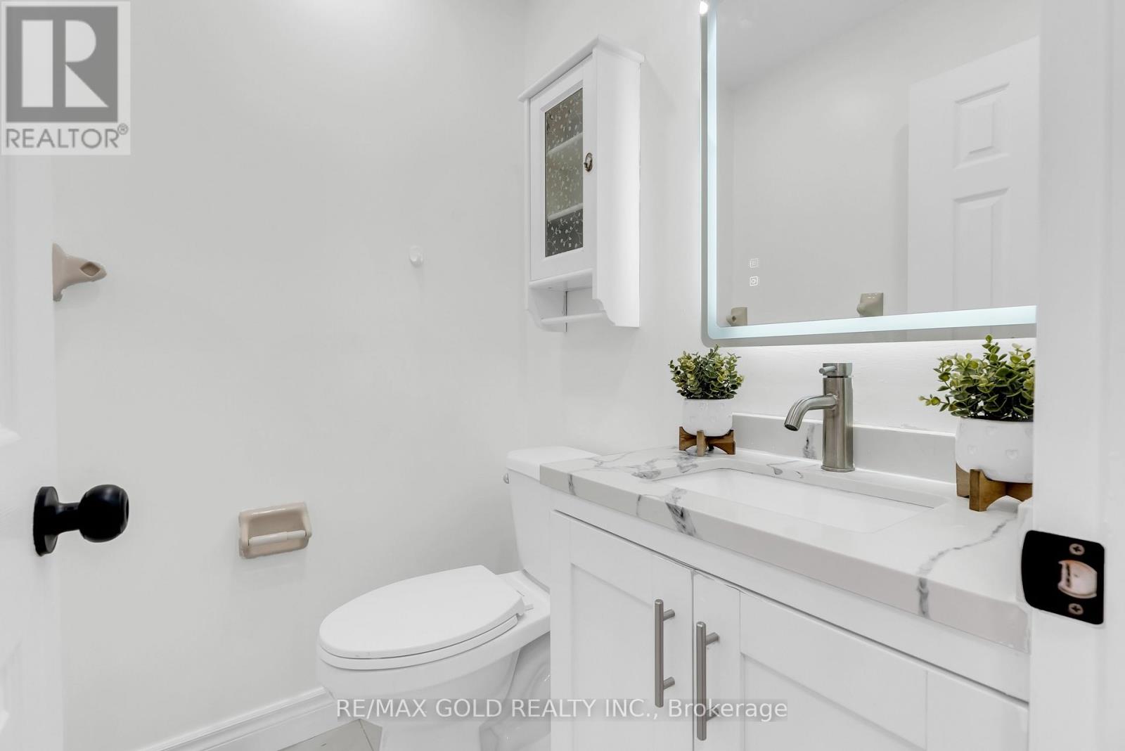 5842 Questman Hollow, Mississauga, Ontario  L5M 6P3 - Photo 18 - W12956942