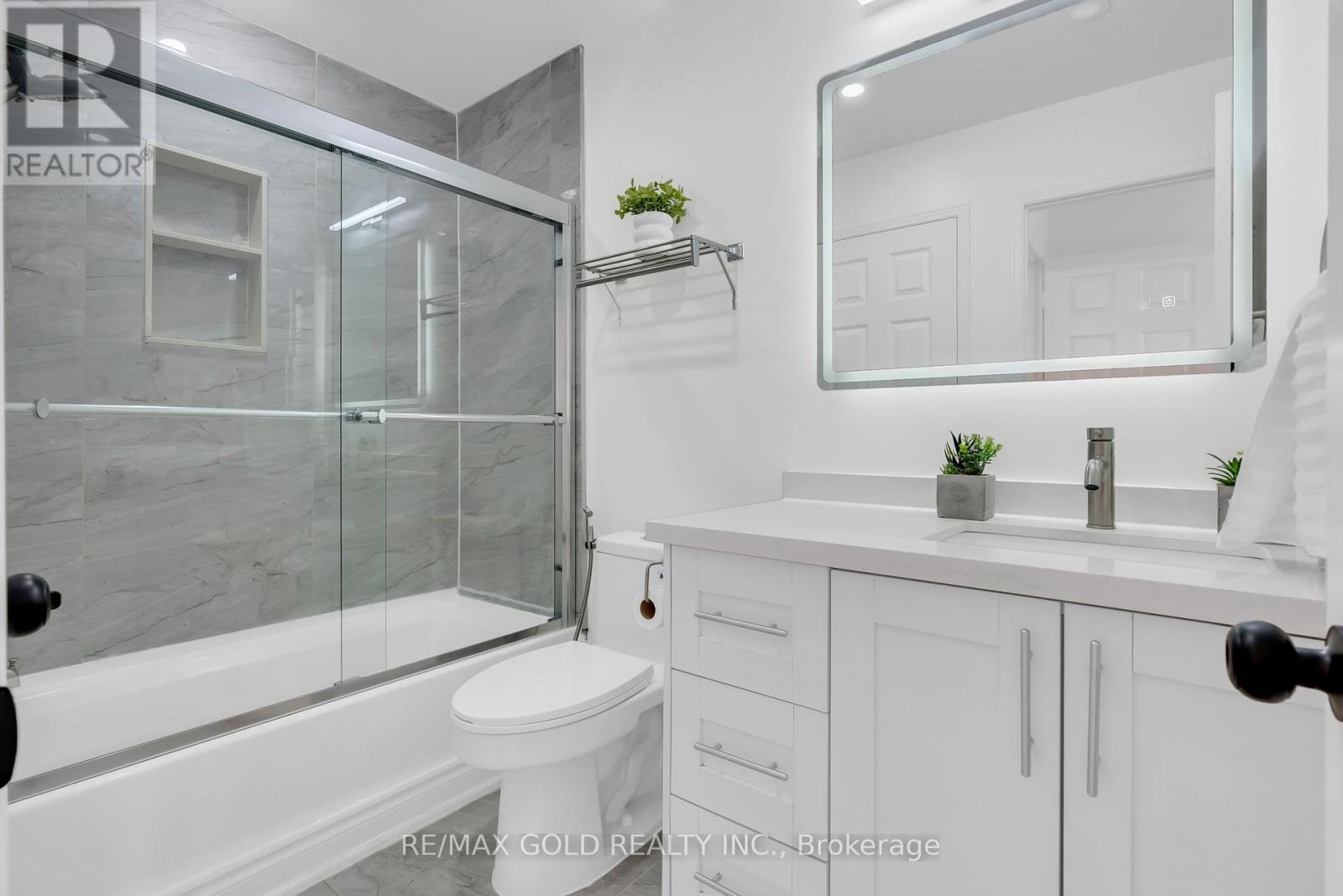 5842 Questman Hollow, Mississauga, Ontario  L5M 6P3 - Photo 25 - W12956942