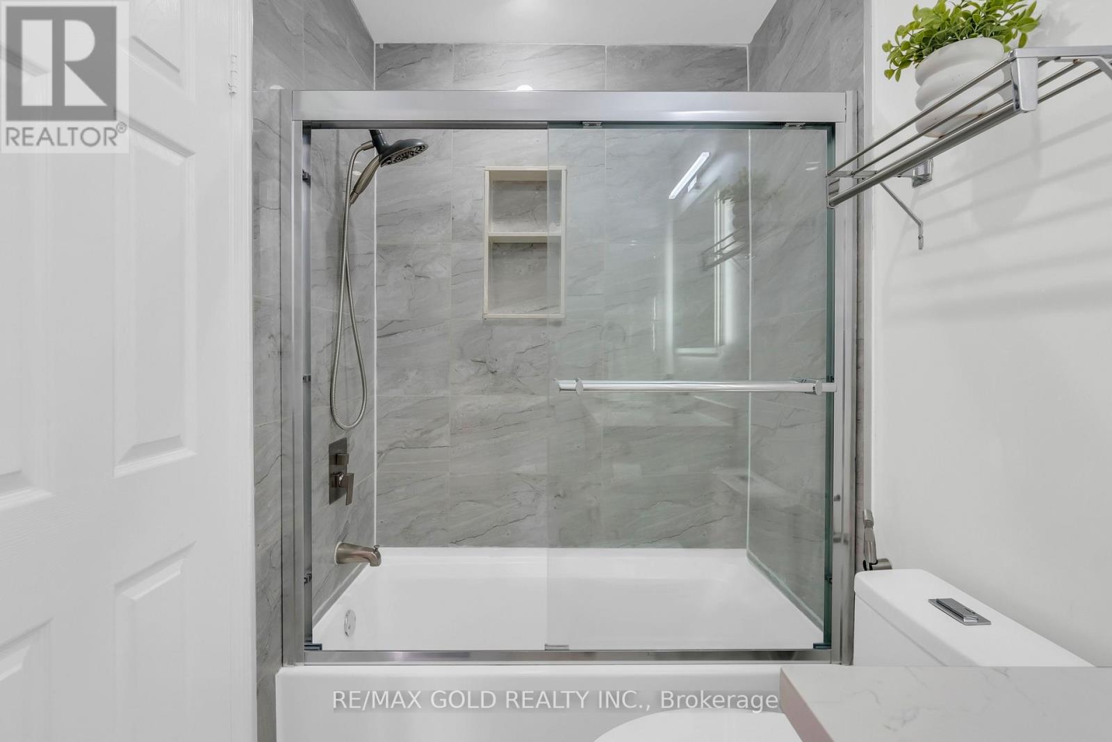 5842 Questman Hollow, Mississauga, Ontario  L5M 6P3 - Photo 26 - W12956942