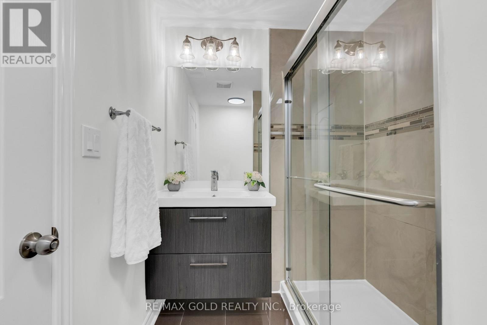 5842 Questman Hollow, Mississauga, Ontario  L5M 6P3 - Photo 39 - W12956942