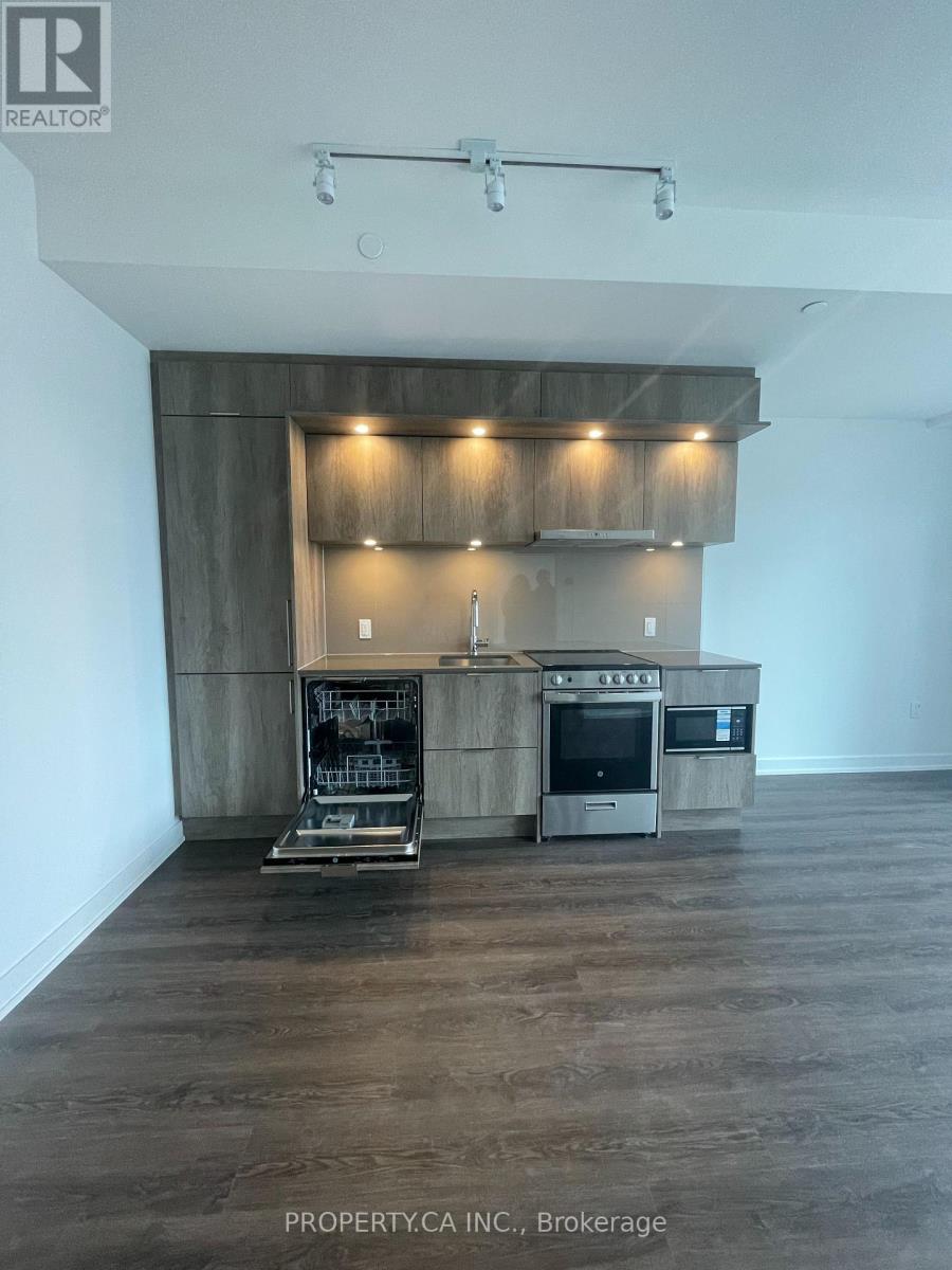 3409 - 448 Burnhamthorpe Road W, Mississauga (City Centre), Ontario  L5B 0R4 - Photo 11 - W12956944