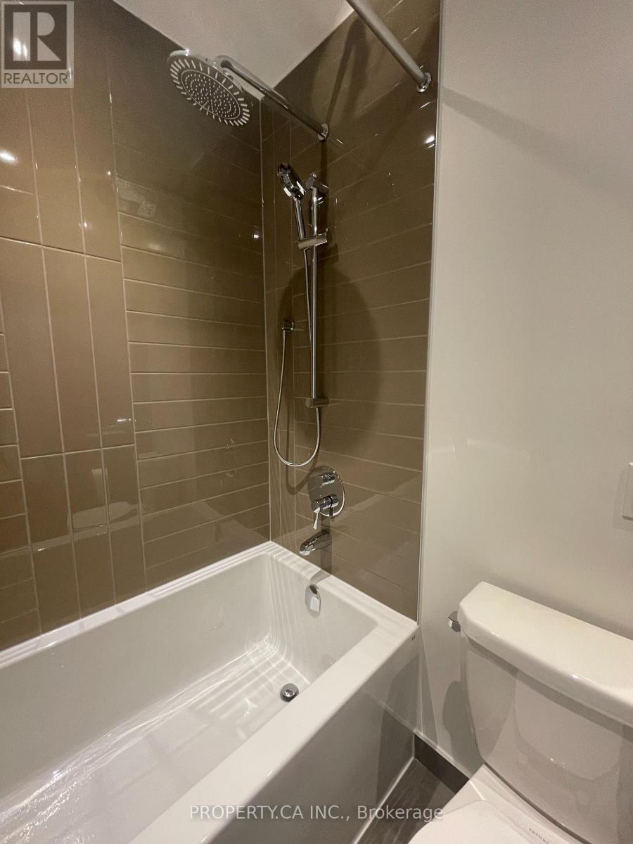 3409 - 448 Burnhamthorpe Road W, Mississauga (City Centre), Ontario  L5B 0R4 - Photo 5 - W12956944