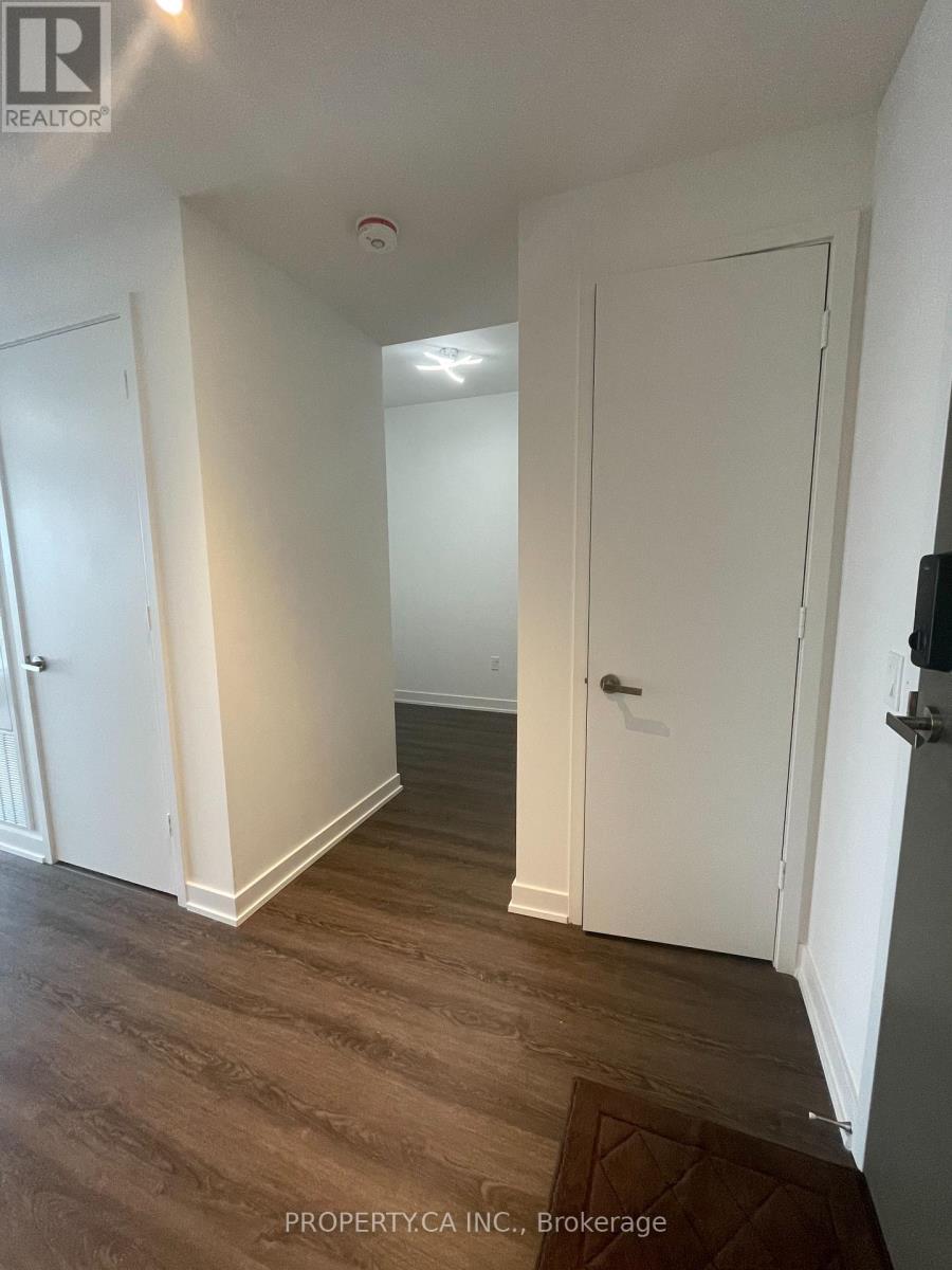 3409 - 448 Burnhamthorpe Road W, Mississauga (City Centre), Ontario  L5B 0R4 - Photo 6 - W12956944