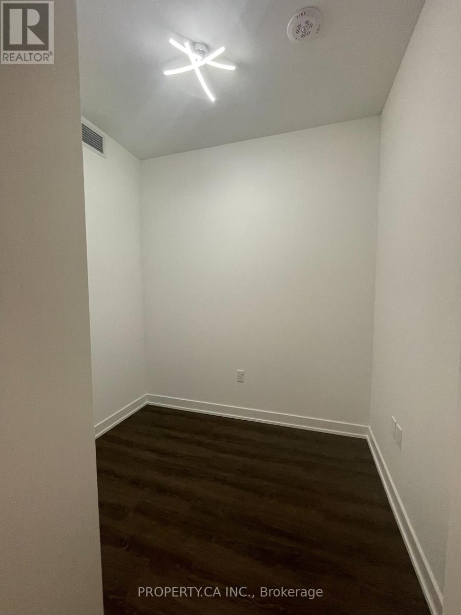 3409 - 448 Burnhamthorpe Road W, Mississauga (City Centre), Ontario  L5B 0R4 - Photo 7 - W12956944