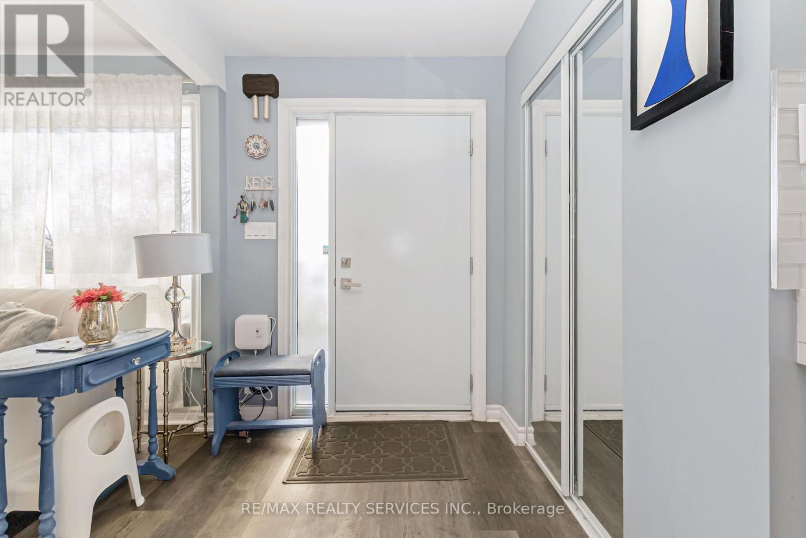 8 Chipwood Crescent, Brampton (Madoc), Ontario  L6V 2E5 - Photo 4 - W12956956