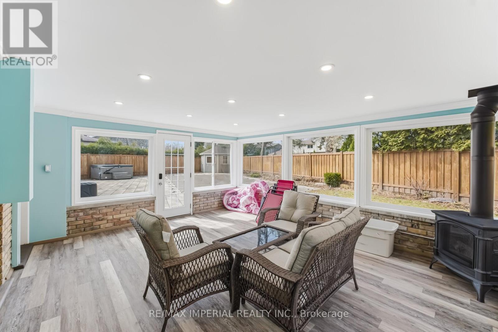 225 Barrymore Court, Burlington, Ontario  L7T 1B7 - Photo 26 - W12957006