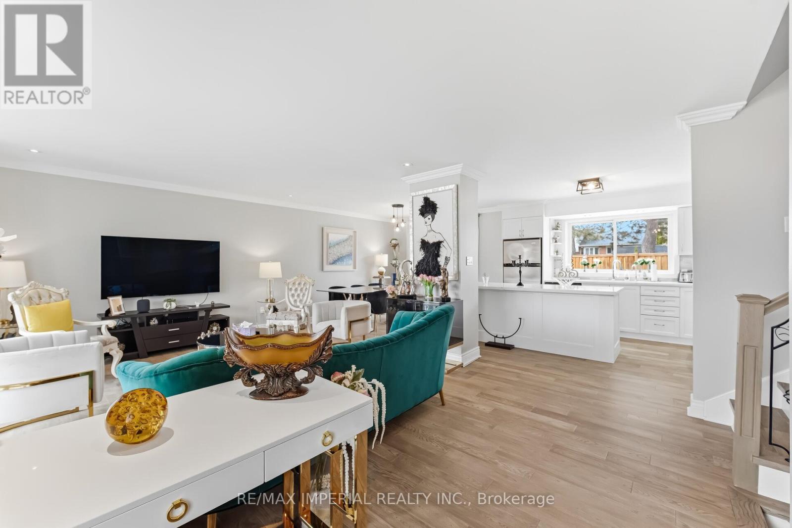 225 Barrymore Court, Burlington, Ontario  L7T 1B7 - Photo 32 - W12957006