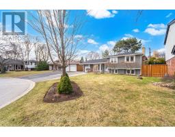225 BARRYMORE COURT, Burlington, Ontario