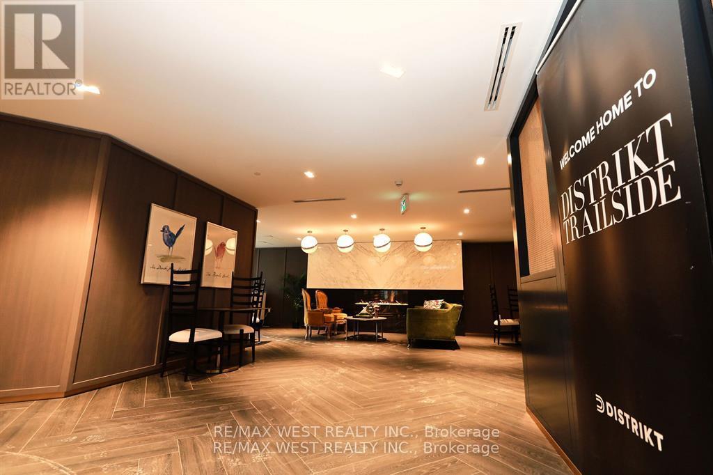 822 - 395 Dundas Street W, Oakville (Go Glenorchy), Ontario  L6M 5R8 - Photo 3 - W12957016